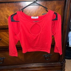 Super adorable cut out top